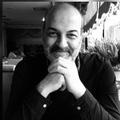 Ruberu Art (@artruberu) on Twitter photo Rûberû Söyleşileri yeniden başlıyor!
Sanat tarihçisi <a href="/ismailerdoga/">İsmail Erdoğan</a> konuğumuz <a href="/SavasSBarkcin/">Savaş Ş. Barkçin</a> ile “Güzeli Nasıl Kurtarabiliriz” üzerine gerçekleşecek söyleşimize locup.app/event/guzeli-n… kayıt yapabilirsiniz.
1 Aralık Perşembe 18.30 🔖 Rûberû Söyleşileri yeniden başlıyor!
Sanat tarihçisi <a href="/ismailerdoga/">İsmail Erdoğan</a> konuğumuz <a href="/SavasSBarkcin/">Savaş Ş. Barkçin</a> ile “Güzeli Nasıl Kurtarabiliriz” üzerine gerçekleşecek söyleşimize locup.app/event/guzeli-n… kayıt yapabilirsiniz.
1 Aralık Perşembe 18.30 🔖