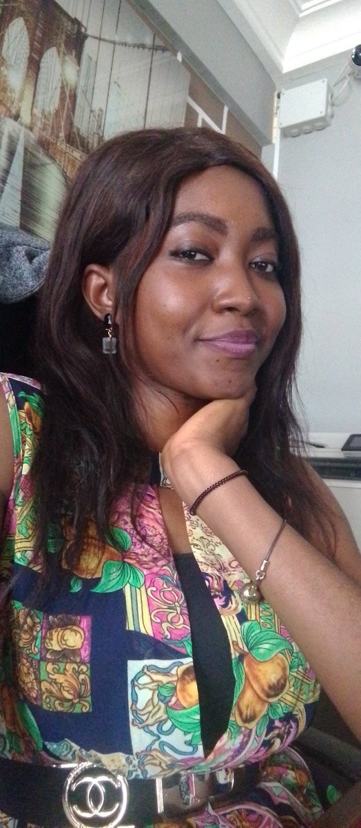 Aude_Alex_Bella's tweet photo. #InstantSelfie
"L'élégance est la seule beauté qui ne se fane jamais" Audrey Hepburn.
Bon mardi à toutes les dames de ma TL.😘😘😘😘😘 https://t.co/FjuLKVN8YH