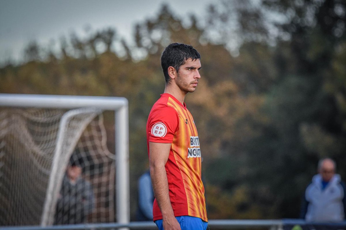 Dídac Serra a <a href="/mundodeportivo/">Mundo Deportivo</a> i <a href="/Sala1707/">Nil Salarich</a> amb <a href="/DidacSerra11/">Didac serra</a> a <a href="/sport/">Diario SPORT</a> al equip ideal i de la setmana!😍😍😍😍😍

Bona feina nois!

#SomHiTona #TonaOnTour #3RFEF5