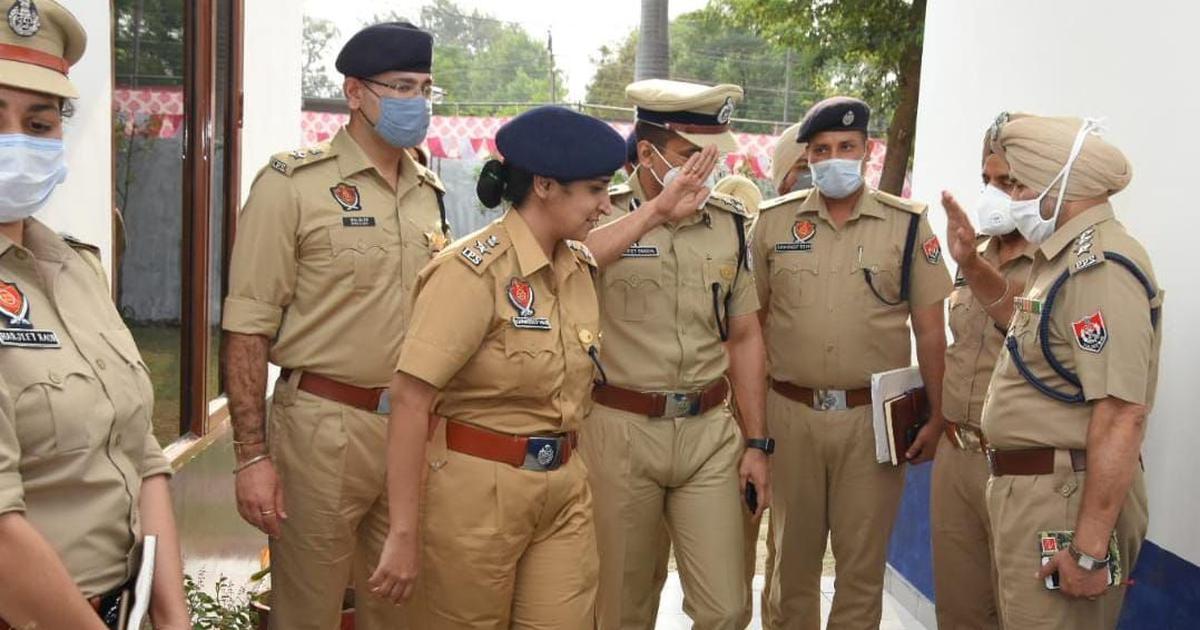 viralbake's tweet photo. SLPRB AP Police Constable Recruitment 2022 To Begin On November 30 
#SLPRB #AP #Police #Constable #Recruitment #to #begins #On #November #education #businesses #Tips #Hiring #HiringAlert #MadeForTrade #BREAKOUTSTOCKS #Samsung #equity #StockMarket #TheKashmirFiles https://t.co/Gm3zkQn7iX