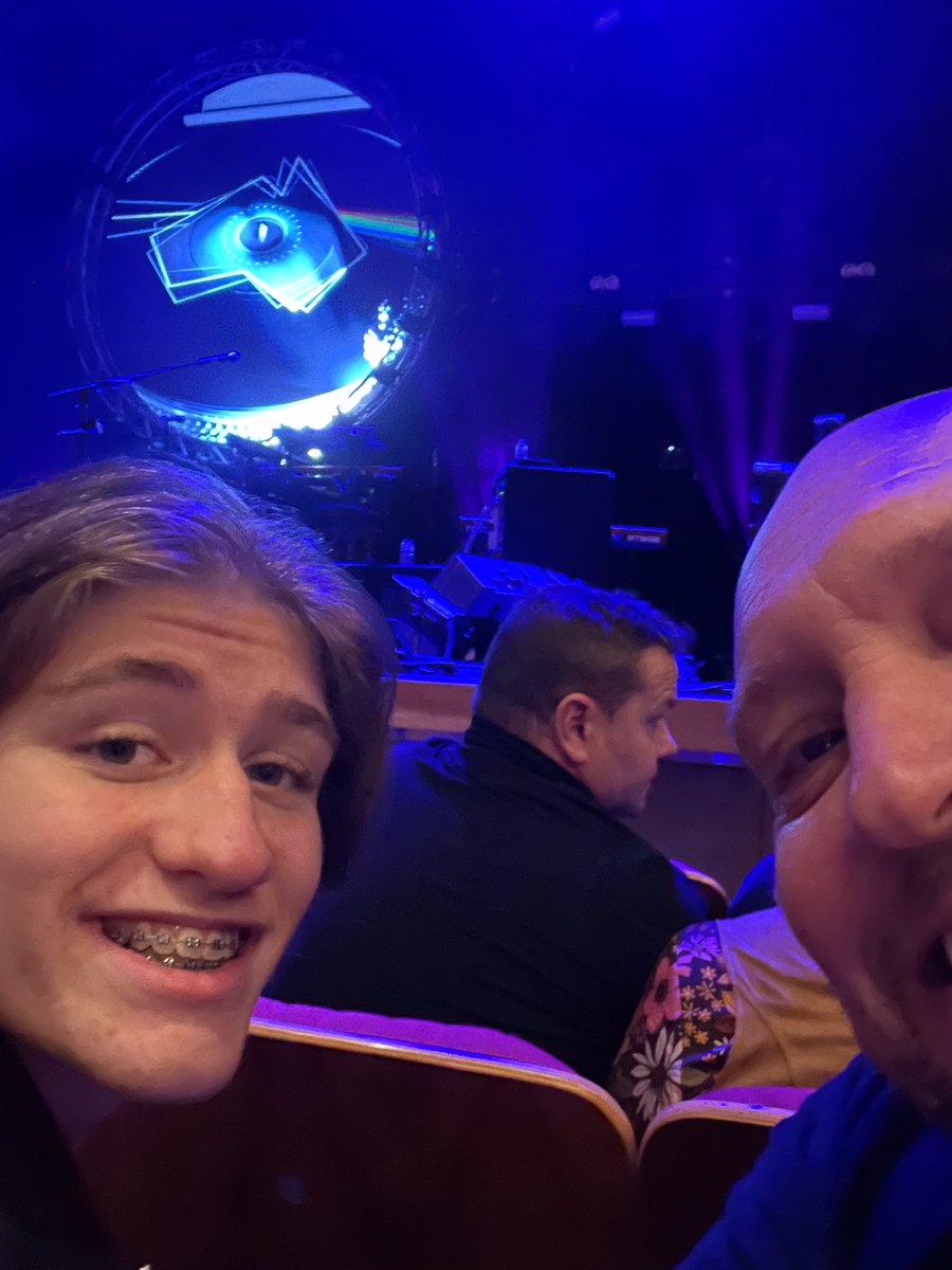ChrisUren8's tweet photo. Great gig in Birmingham last night👍🏻🎸🤪 #aussiefloyd https://t.co/FaMJjCAW9h