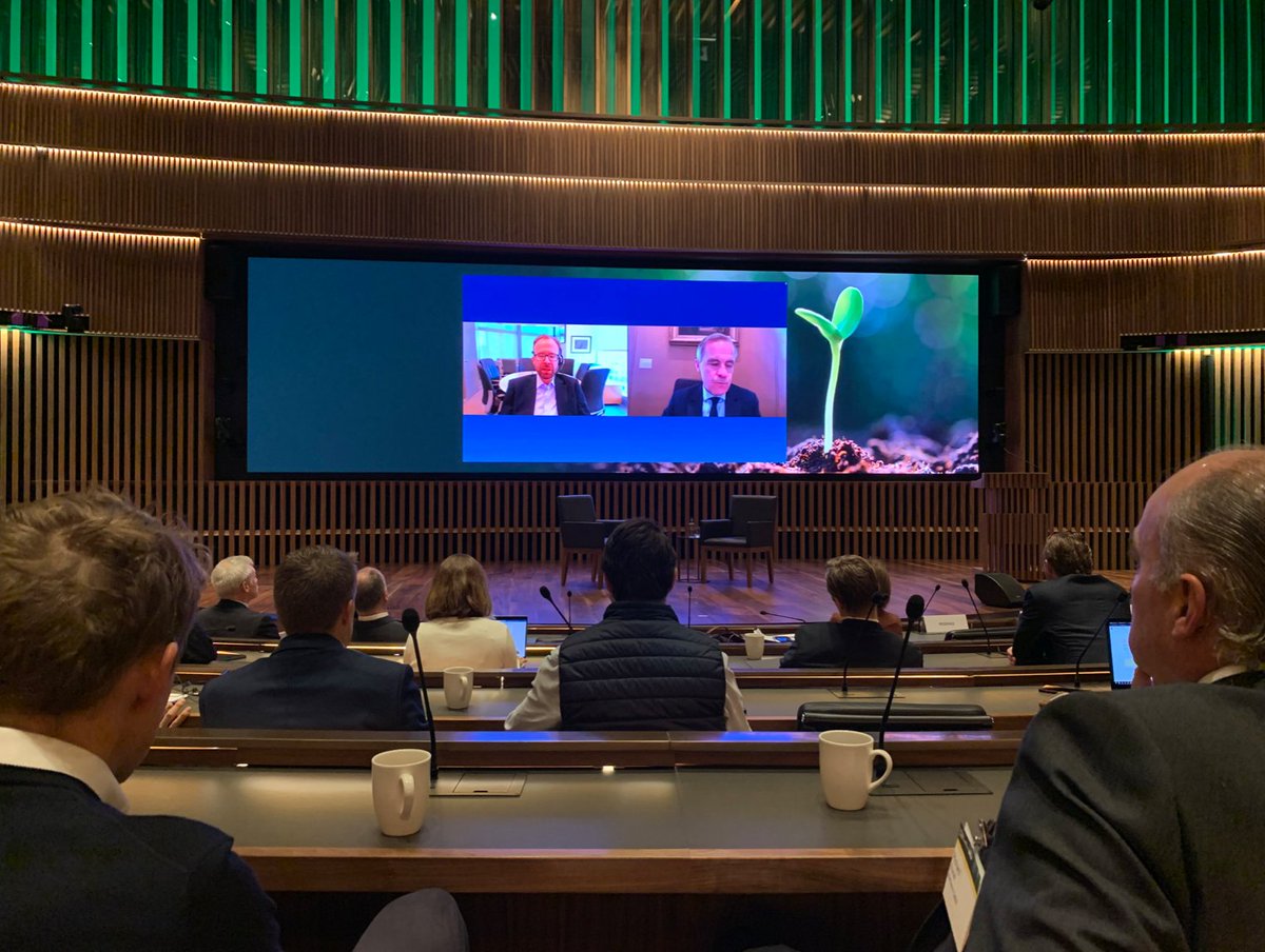 Econopolis (@econopolis) on Twitter photo Vandaag zijn we met het klimaatteam van <a href="/Econopolis/">Econopolis</a> (<a href="/Pvanloock/">Philippe Van Loock</a>, <a href="/GinoDelaere/">Gino Delaere</a> en <a href="/slegers_pieter/">Pieter Slegers</a>) te gast bij <a href="/GoldmanSachs/">Goldman Sachs</a> op hun #Carbonomics event.
Klimaatoplossingen worden een van dé beleggingsthema's van de komende decennia. Vandaag zijn we met het klimaatteam van <a href="/Econopolis/">Econopolis</a> (<a href="/Pvanloock/">Philippe Van Loock</a>, <a href="/GinoDelaere/">Gino Delaere</a> en <a href="/slegers_pieter/">Pieter Slegers</a>) te gast bij <a href="/GoldmanSachs/">Goldman Sachs</a> op hun #Carbonomics event.
Klimaatoplossingen worden een van dé beleggingsthema's van de komende decennia.