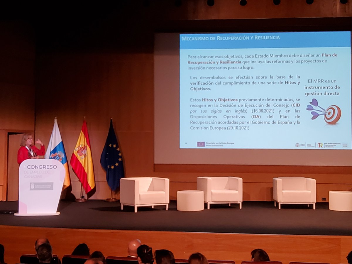 Comienza su exposición Maru Menéndez González Palenzuela, Subdir. Gral. de Políticas Activas de #Empleo "Plan de recuperación Transformación y Resiliencia"  <a href="/sepe/">Joseph Moulian</a> #CongresoEmpleoCanarias #SCEmpleo