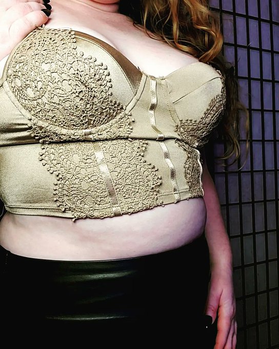 New posts are up darlings. And more post going up every day. #onlyfangirl #onlyfansgirl #leatherpants<a href="/tag/trending"class="tags"><span>#trending</span></a><a href="/tag/reels"class="tags"><span>#reels</span></a><a href="/tag/thickthighssavelives"class="tags"><span>#thickthighssavelives</span></a><a href="/tag/thickwomen"class="tags"><span>#thickwomen</span></a>