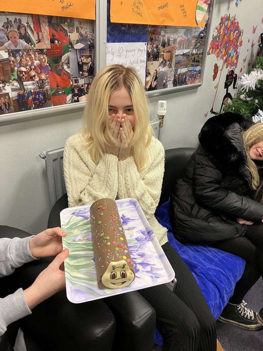 ShabnumAshraf's tweet image. Happy birthday to two of our chillstart crew! Molly of Harris house &amp;amp; Harry of Skye house @RosshallAcademy #cakeislife