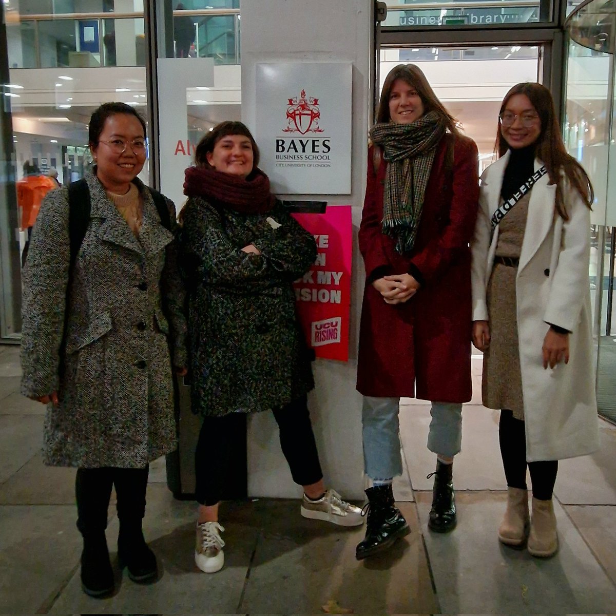 Sabina Lawreniuk tweet media