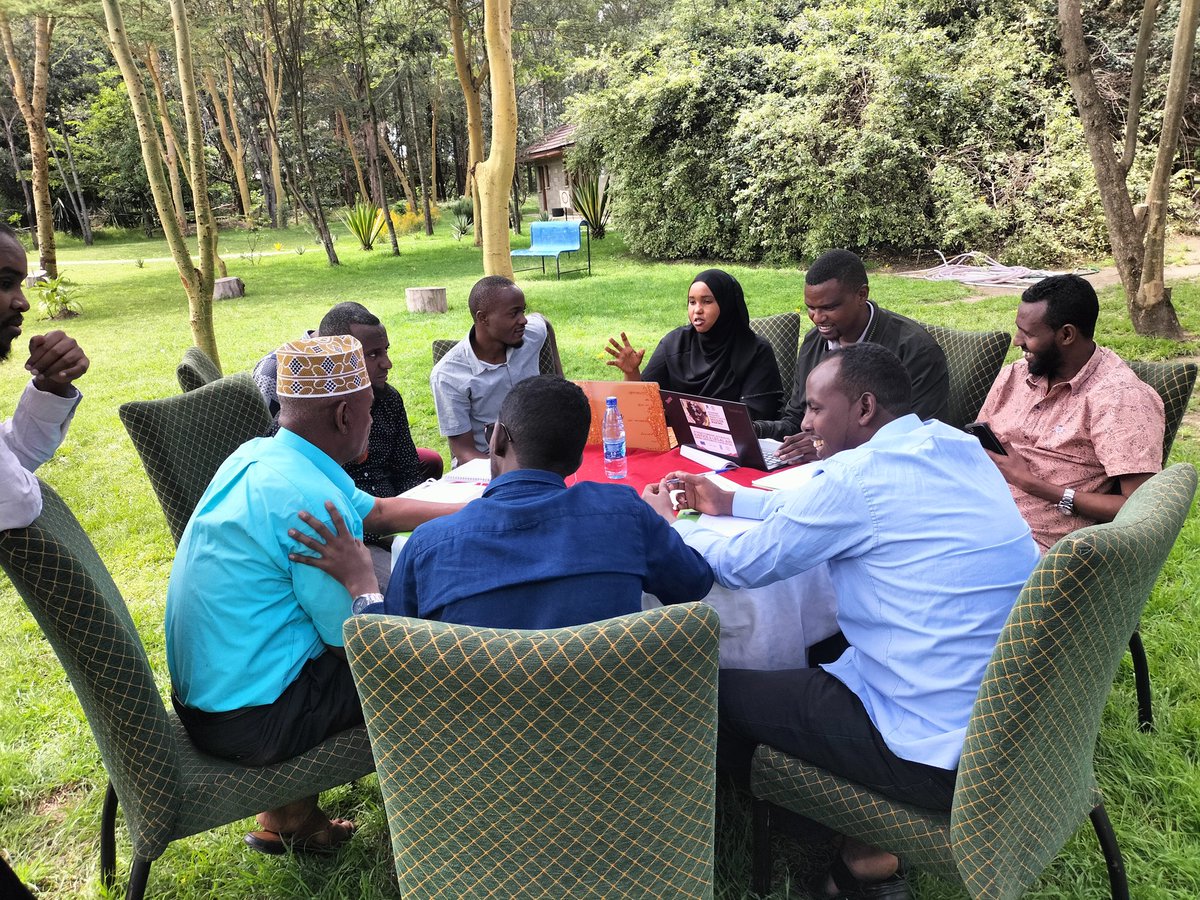 JamilaFarahAli1's tweet photo. Northern Region partners on Round table discussion on  upcoming #plead2 project.@UNDPKenya @amkeniwakenya @AbuMahirJ @GathoniNjenga4 @Borbor2013 @Ahmdiqurahlinho @shakragenius @osmanyahye1 #accesstojustice @mix_reaction @PapaLodzeh https://t.co/APGyMthJ4b