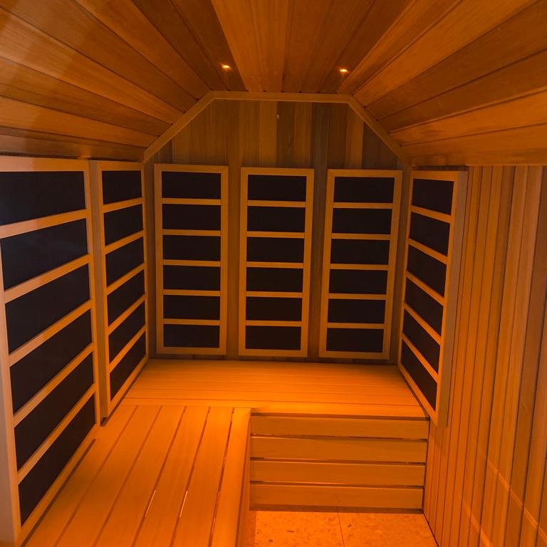 Topline_PW's tweet photo. Looking for inspiration for your #boutiquehotel, #wellnessretreat or #luxuryspa?
Our team of designers, craftsmen, engineers & builders will work with you to create stunning #bespoke #luxuryspaces to amaze your guests #wellnessdesign #spadesign #steamroom #sauna #hydrotherapypool https://t.co/7O3rInCryH