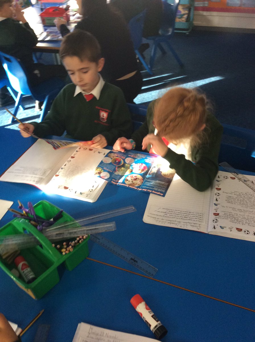 StMM_2021's tweet photo. Year 3/4 have been exploring the features of a brochure #persuading #planningatrip https://t.co/69dHyKebyq