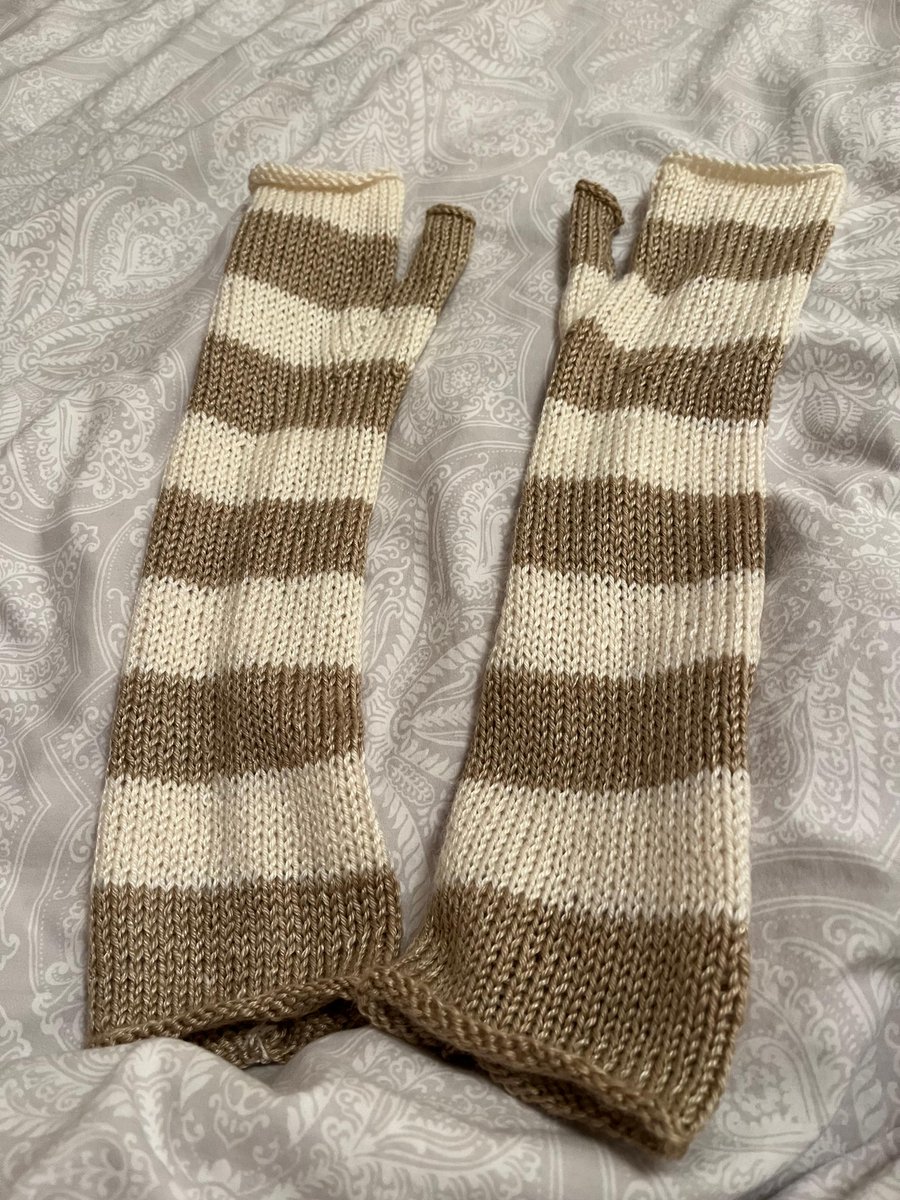 goodcaregroup's tweet photo. Professional Carer, Clare, has been participating in the NovemberKnittingChallenge! 🧶

Look at the cozy snood and hand warmers she has created; well done, Clare!

All donations are going to @DementiaUK.

You can follow Clare's progress and donate here: https://t.co/wbuZucLstV 👈🏼 https://t.co/oCznk22SPk