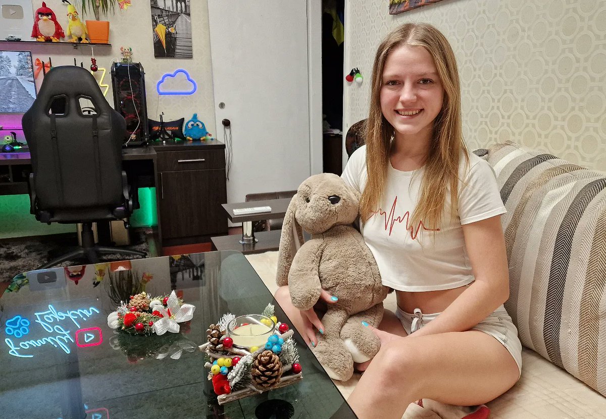 SeryozhaLapin's tweet photo. Подсвечник 🕯 вовремя был сделан 😉🥰💝 #familylapkin #youtube #samsung #kremenchug #bloger #ютуб #кременчуг #блогер #рекомендации #hendmade https://t.co/QvPB3M3o9u
