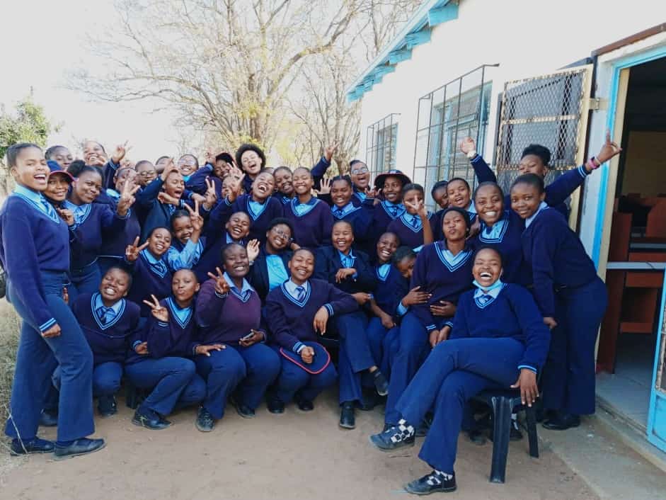 shecodes_sa's tweet photo. It's a wrap💃🏾continue learning, practicing and creating. Wishing you all the best and safe holidays ahead. Thank you for your support over the year. #WTM22 #IBM #Google #Jasa #TechWomen #ACW22 #Coding #Robotics #SheCodesSouthAfrica https://t.co/ufot6F1x3I