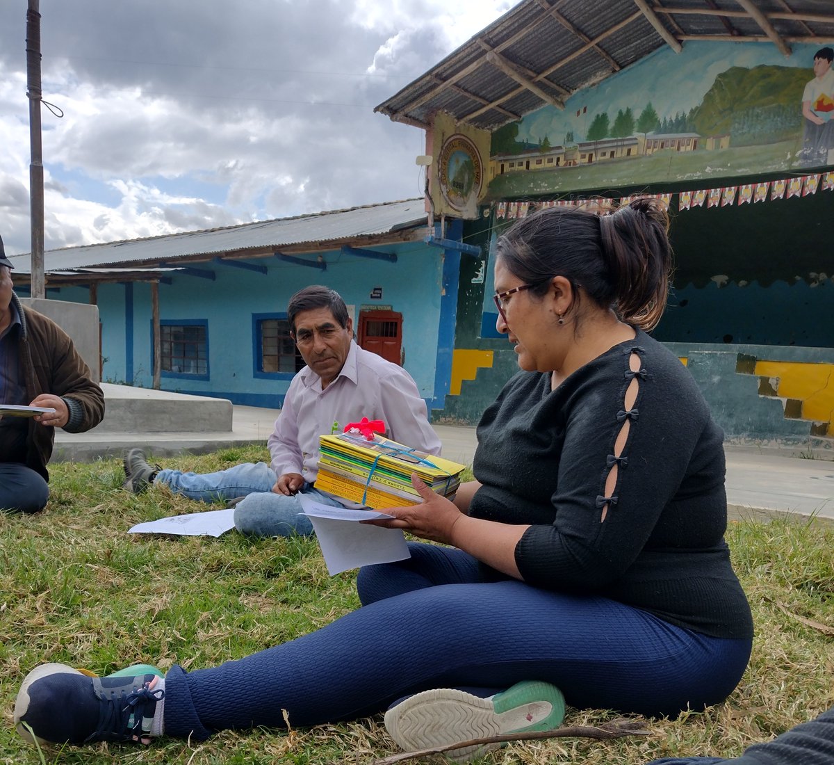 Sarah's Rural Library Fund tweet media