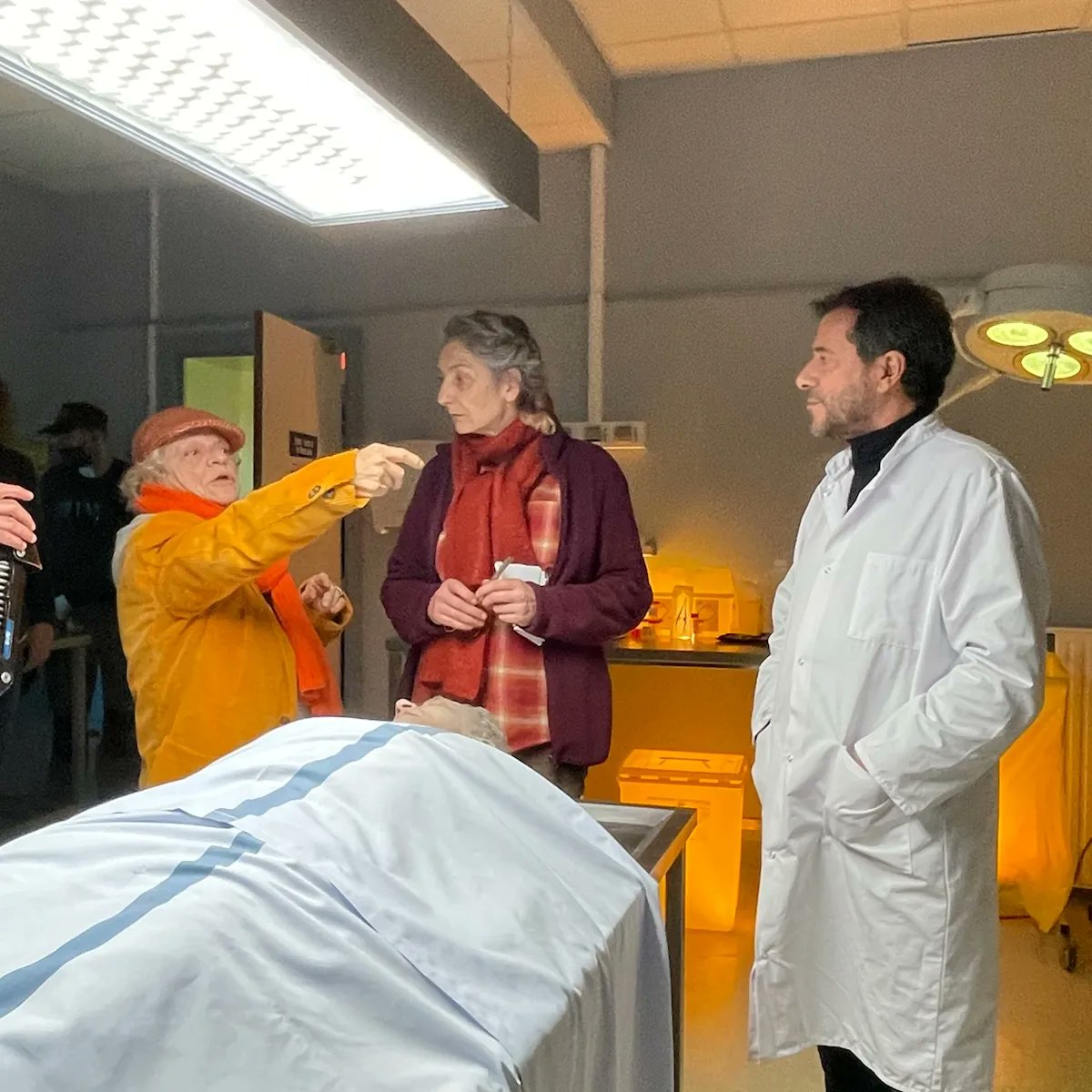 J'ai eu le privilège et bonheur de participer à un épisode de la série à succès " #CAPITAINEMARLEAU " réalisé par la grande #JOSÉEDAYAN avec #CorinneMasiero #CatherineFrot #JeanFrancoisBalmer " Le Prix à Payer" diffusion vendredi 16 décembre 21h <a href="/France2_Presse/">France 2 Service Presse</a> @France2tv 👍🎬📽