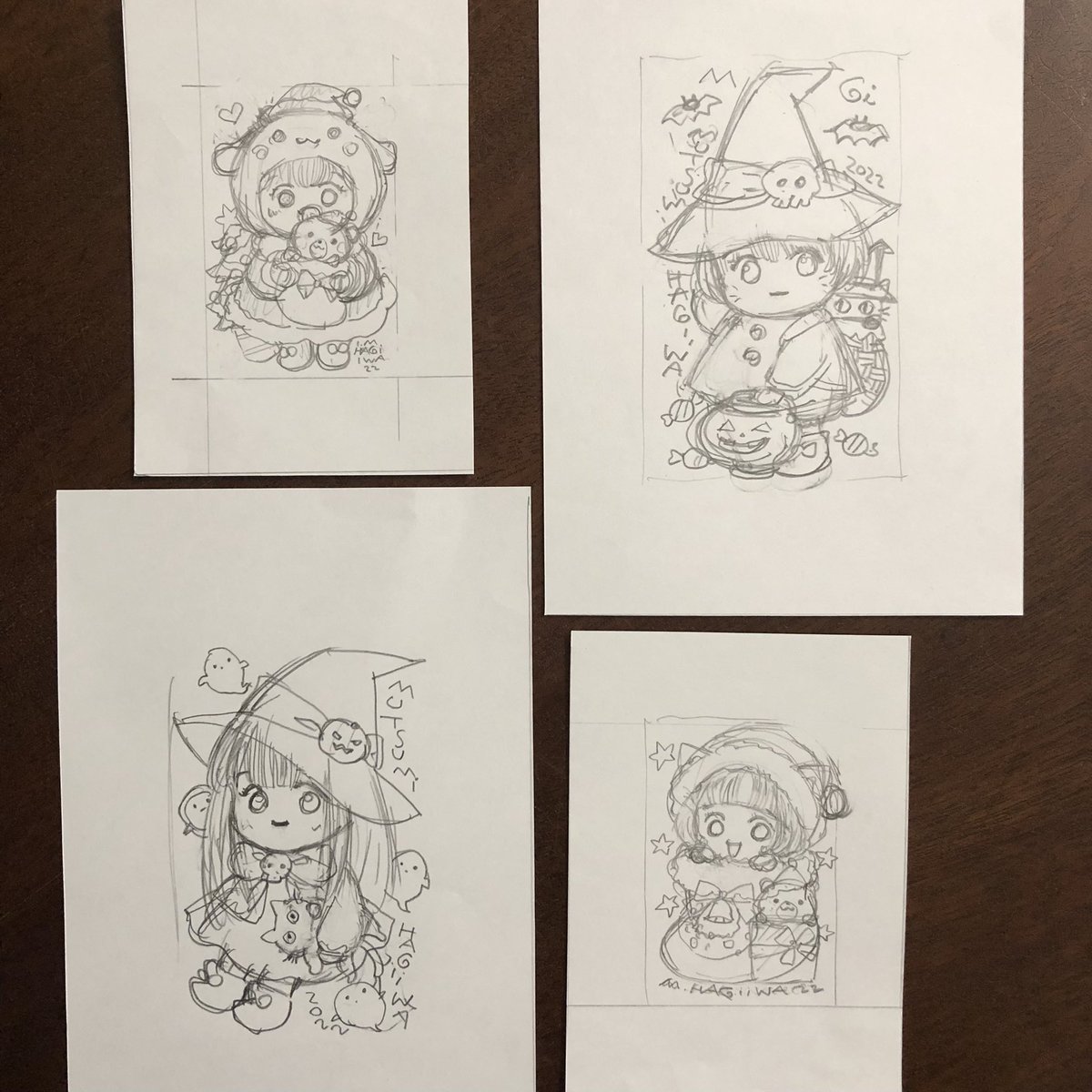 山田雨月mini SHOP参加作品、クリスマスのイラストはこちらの二点です😊
ハロウィンイラスト共々ゴージャスなゴールド、というよりは個人的には真鍮色だと思ってる、私自身大好きな額縁にセットしました✨
今回、それぞれ下絵(コピー用紙にシャーペン画)をプレゼントにおつけしてます💖
12/1より! https://t.co/4ATp8fM0mn 