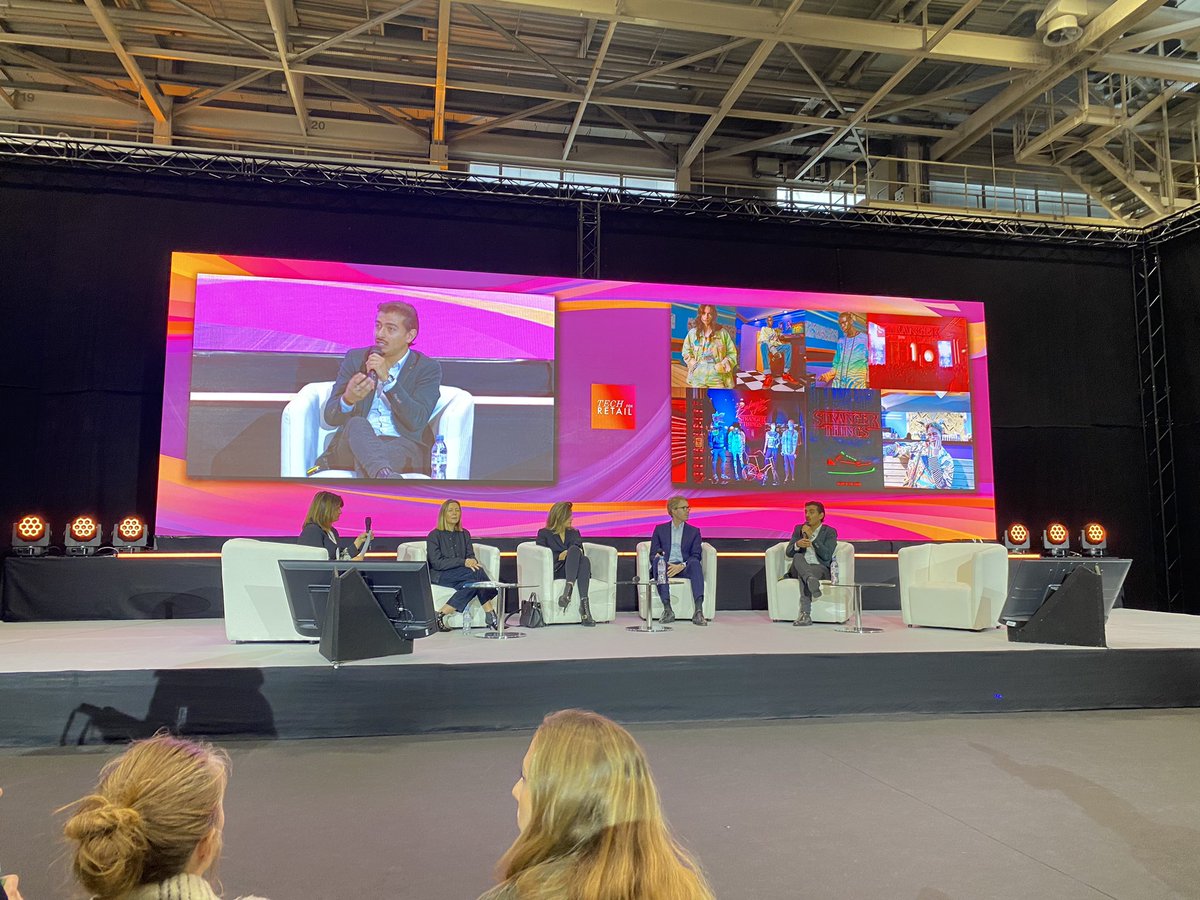 alexandreoudart's tweet photo. Table ronde intéressante sur le réenchantement des Lexperience client #techforretail https://t.co/wVE5m6lYQZ