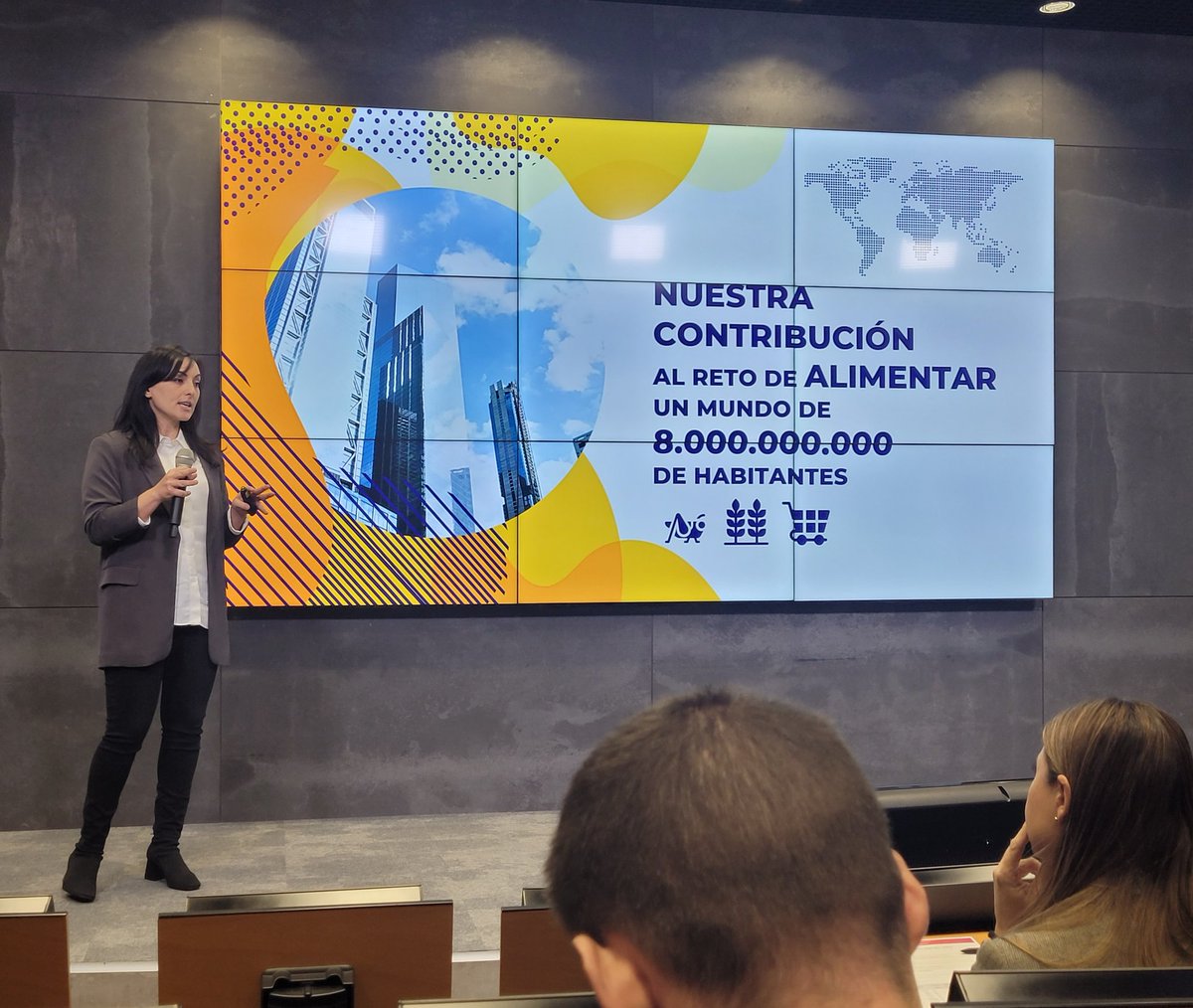 Excelente presentación de Anabel Millán,  CEO de <a href="/CucareD/">cucare diagnostics</a>, una #startup de triple impacto que necesita nuestro planeta, que ha presentado su candidatura a los 🏆<a href="/SantanderX/">Santander X</a> Spain Award en la categoría #LAUNCH! #talentoUV #somUV