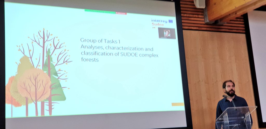 quecoak's tweet photo. @Jorge_Olivar_R coordinador del proyecto @COMFOR_SUDOE por parte de @agrestascoop presentando los acances del GT1, donde hemos trabajado en colaboración con @YoungForesters @uniovi_info #IEFC, @ULisboa_ @mncn_csic #Inrrae @ITAGRACT 1/n https://t.co/aZrgdiwox9