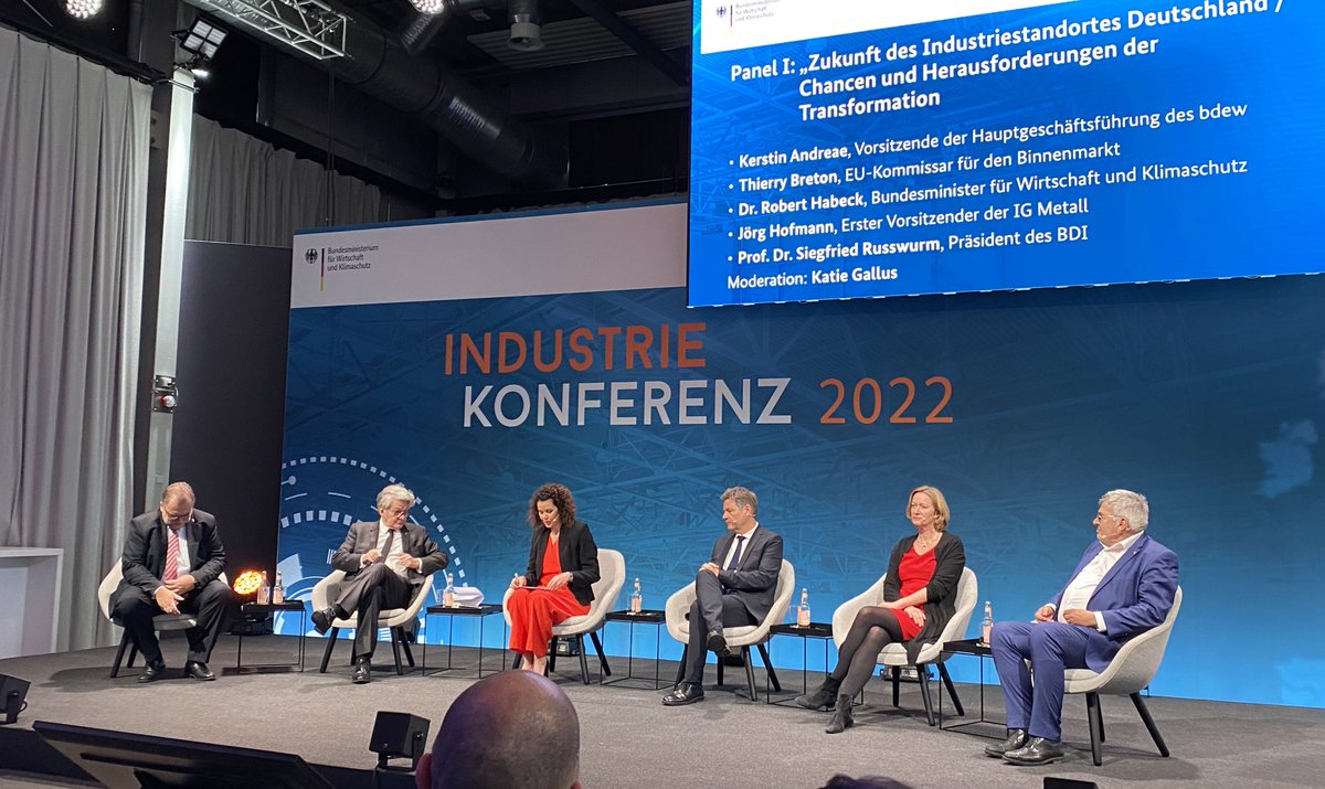 Dekarbonisierung, Digitalisierung und Demografie sind für <a href="/Der_BDI/">BDI</a> Präsident Russwurm die größten Herausforderungen für Deutschland #Industriekonferenz