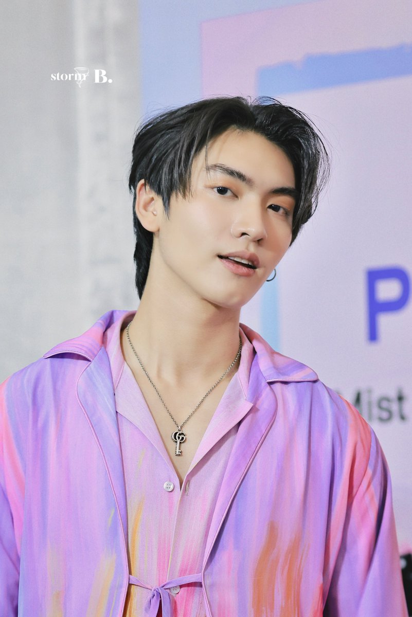 storm_b0706's tweet photo. 221129 หล่อมาก หล่อไม่ไหว 🫠🫠💗

@Bossckm_ 

#KissMyBodyXBossNoeul
#Bosschaikamon https://t.co/Tub4itJvyi