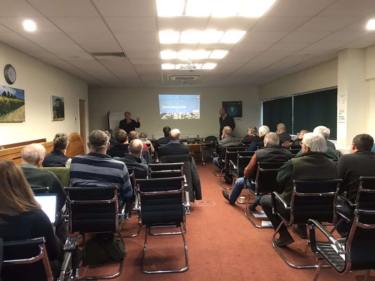 MartinHarwood11's tweet image. The first of two farmer meetings today at Alconbury to cover the results from @AgriiUK Stow Longa trials in 2022 #Cambridgeshire #practicalresearch
