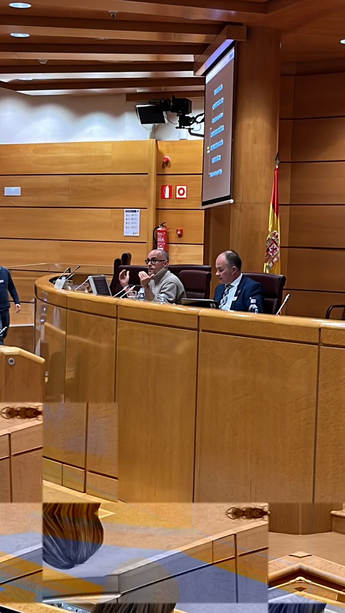 🟢Luis González Reyes, director del Departamento de Educación Ecosocial de @FUHEM nos da las claves sobre la educación con enfoque ecosocial.

@luisglezreyes @FuhemEducacion @FuhemEcosocial @UECoE3
#CooperativasdeEnseñanza #Agenda2030 #uecoeagenda2030 #educacion #LOMLOE #Madrid