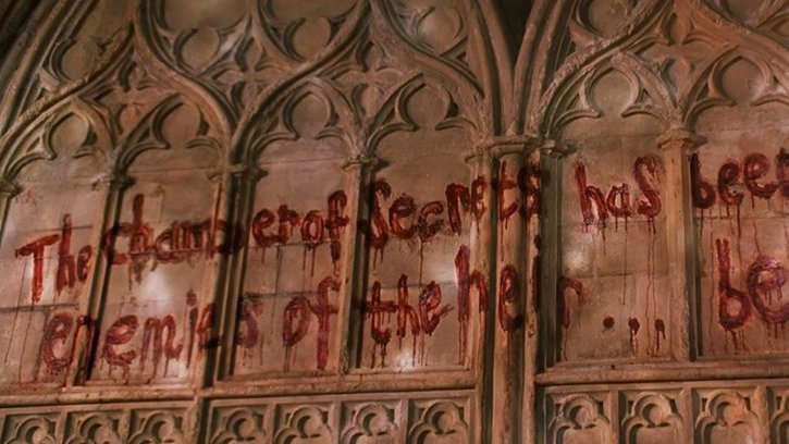 blvcom's tweet photo. 🧙 Hoy se cumplen 20 años del estreno mundial de "Harry Potter y la cámara secreta".

🪄 ¿Sabías que en televisión en abierto el primer pase fue en @la1_tve el 08/01/2006? 

⚡El largometraje obtuvo un 26.3% y 3.857.000 espectadores de media. https://t.co/J0BVMXUpVR