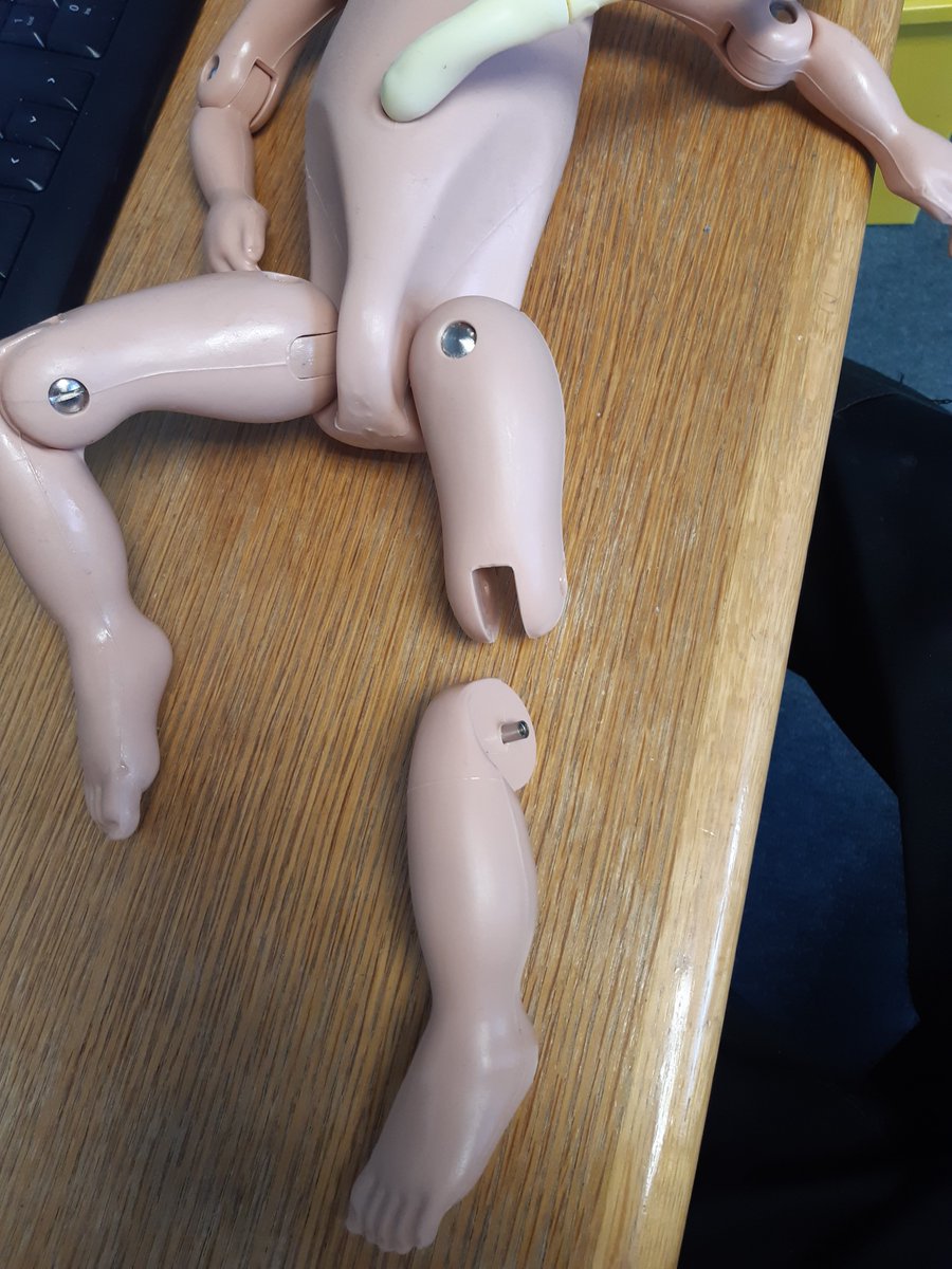 A quiet day in the labs for our paramedic students, gives out technicians the chance to give our simulation manikins a bit of TLC  <a href="/UHParamedic/">UH Paramedic Science</a>  #techniciansmakeithappen