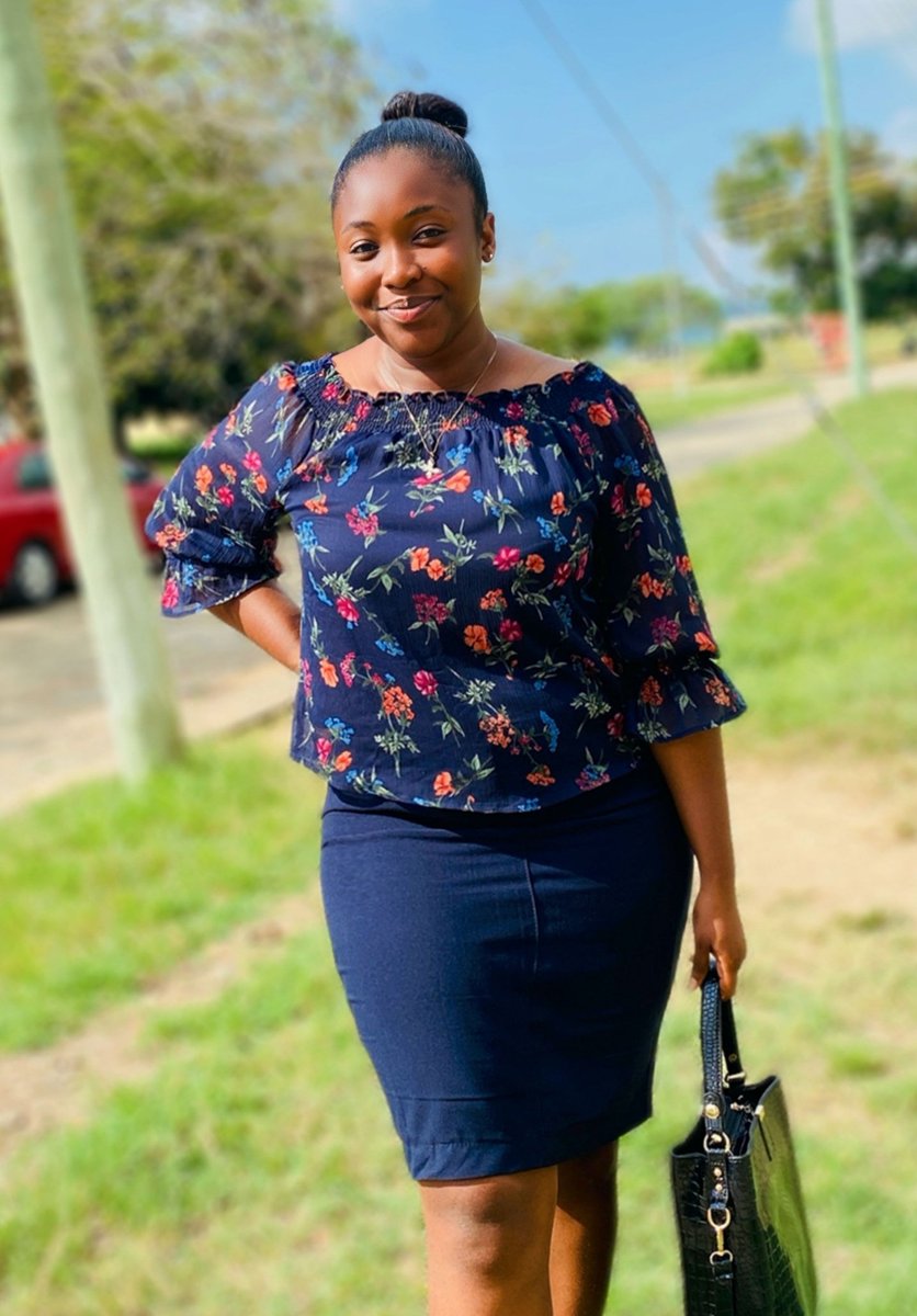 This small outfit I put on nu ...these our future MPs can't concentrate ..
Nkodaa bonii 😂