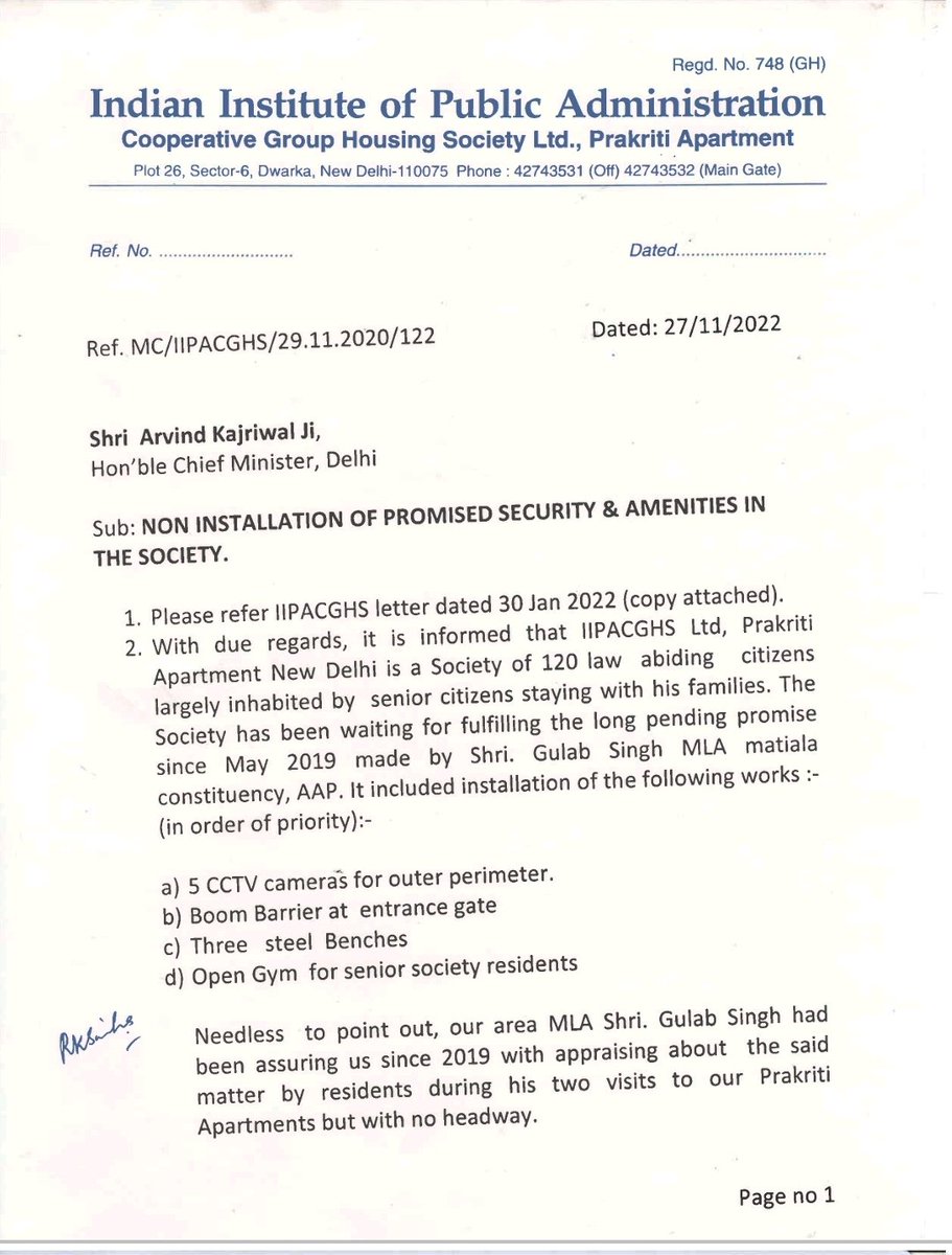 Rabindr13204675's tweet photo. APP MLA @GulabMatiala fails in his promise to Prakriti Aptts' residents in Dwarka. Promised amenities diverted to housing societies hand picked by MCD candidate, bypassing ours that have been awaiting promised developments since 2019. Pl. intervene @ArvindKejriwal @AapKaGopalRai https://t.co/8ZFpRiL97z
