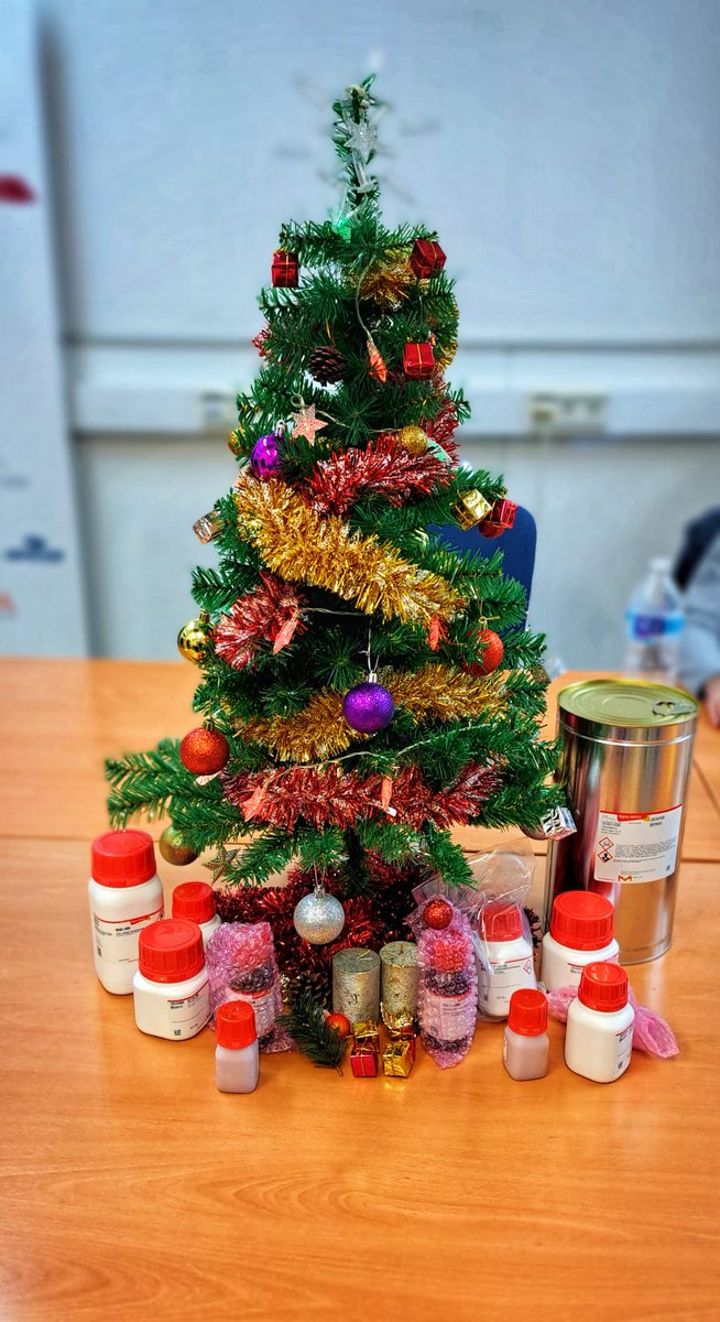 Christmas has arrived at the LMA group! ☃️🎁❄️🎊