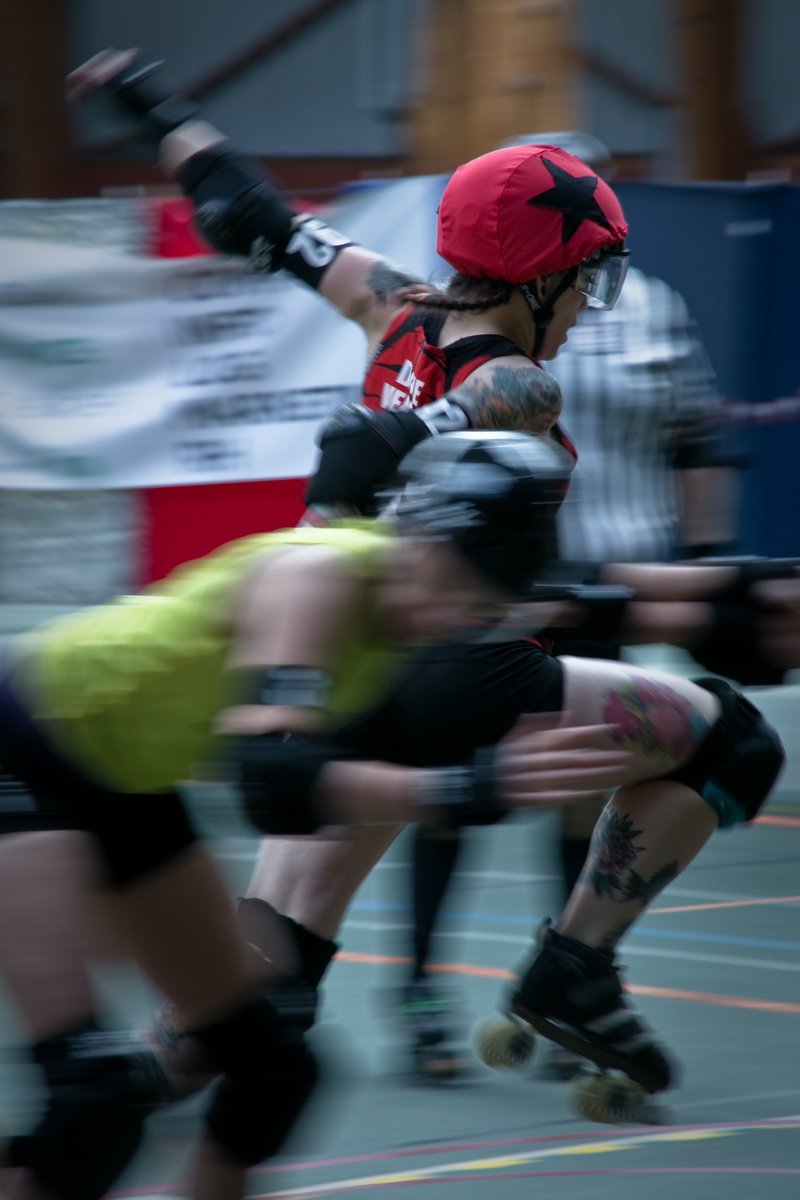 ChubbyCoon's tweet photo. Mon expo de photos de roller derby avec le @rollerderbycaen est visible jusqu'au 17 janvier à la @BibSTAPS, la BU du Campus 2 de Caen !
https://t.co/1rsOq7b3Uw https://t.co/jPXgOXMS3d