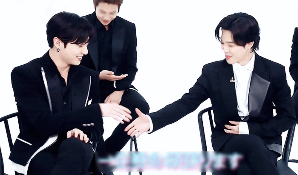 kookmindailys's tweet photo. Jungkook to Jimin: Even if I don't say anything, I'm always watching you Jimin~shii 🥺 https://t.co/twaC9cOLiU