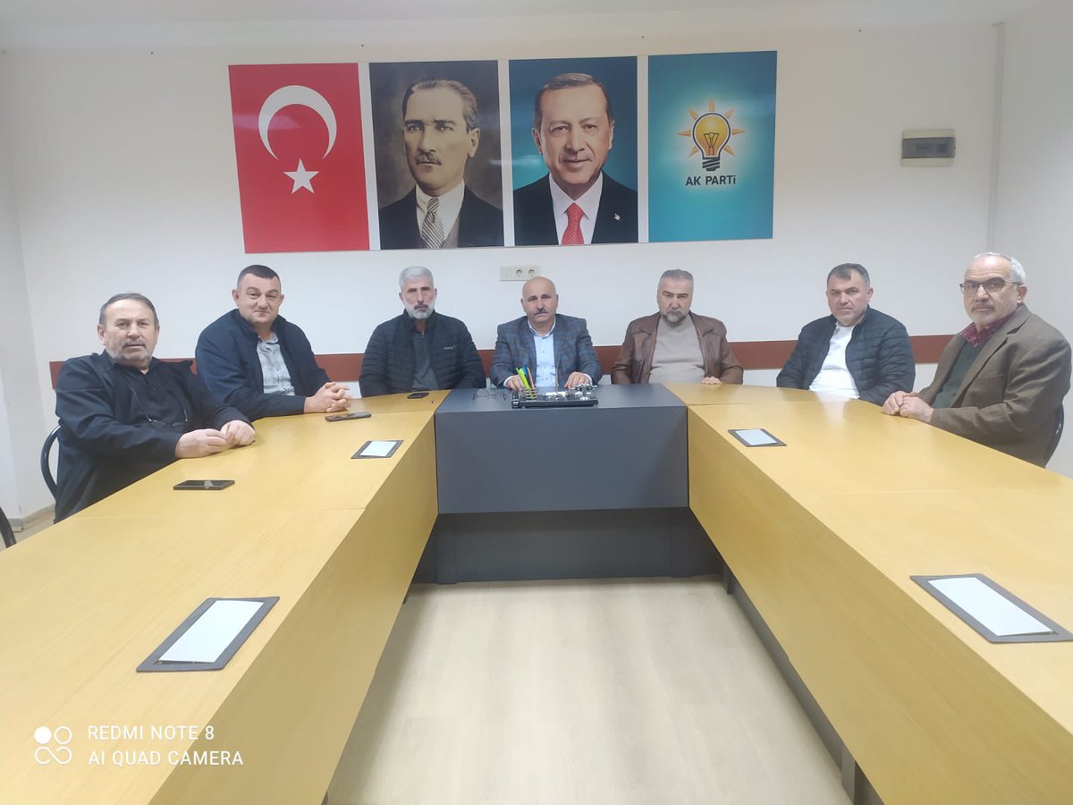 akpartiderepaza's tweet photo. İlçe başkanımız Erkan Köse başkanlığında, yönetim kurulu toplantımızı icra ettik.
#akparti #derepazarı #rize https://t.co/pnV72Mh9OW