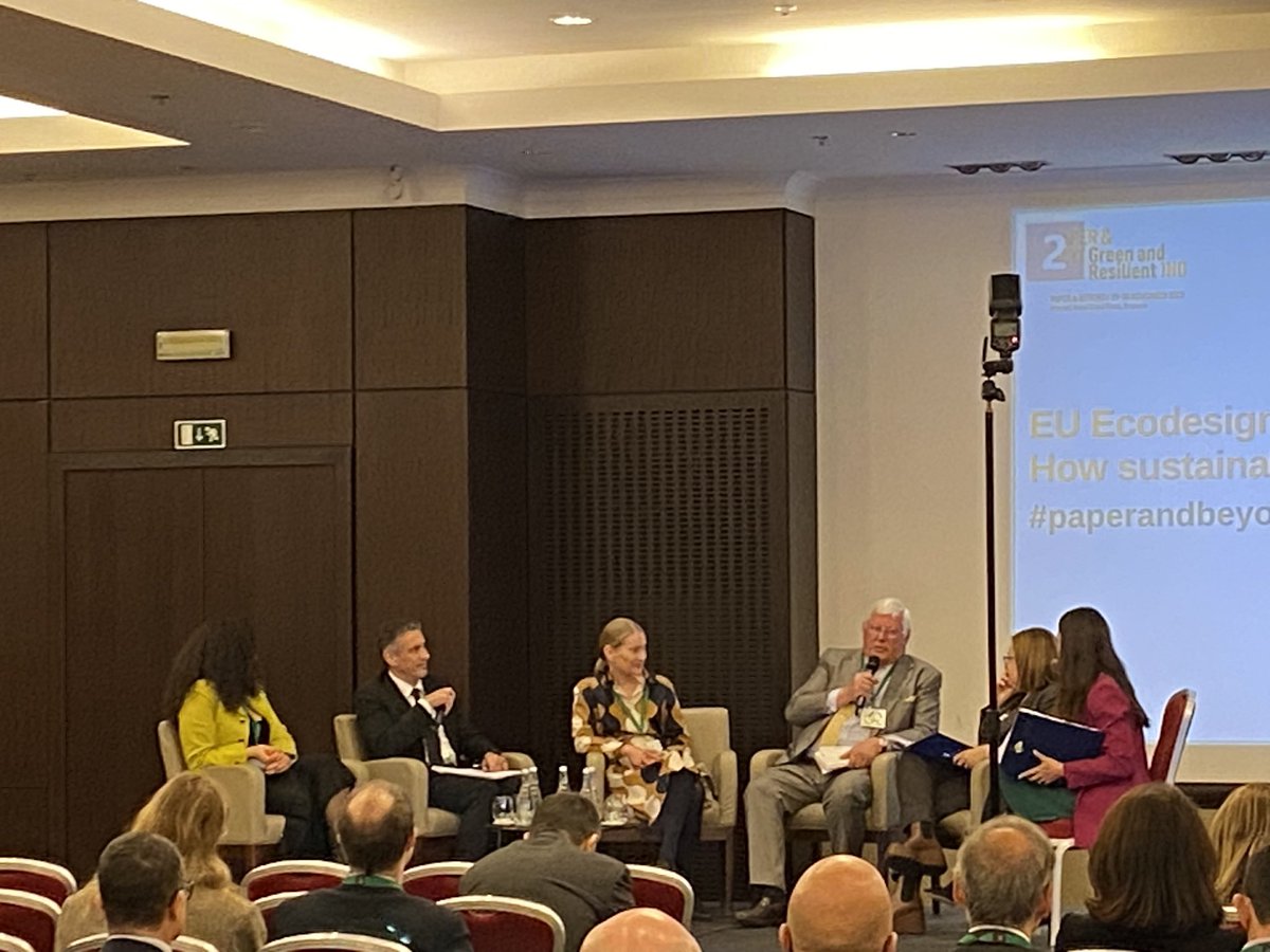 EU Ecodesign for Sustainable Products - sustainability to be ensured through value chain, from raw material from sustainable sources, taking end of life into account. <a href="/MaijaPohjakalli/">Maija Pohjakallio</a> Anna Papagrigoraki, Veronica Plazinic from <a href="/CEPI_Paper/">Cepi</a>, MEPs Moretti and Spyraki #paperandbeyond