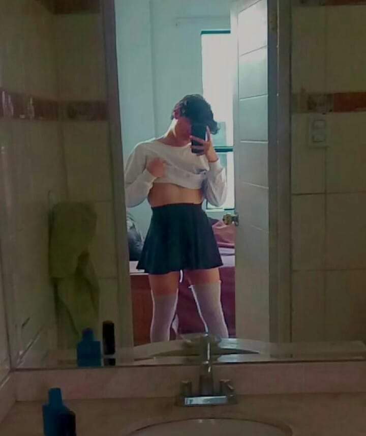JoseZH13's tweet photo. También puedo ser tu princesa 🏳️‍🌈💋🌹🔥#gay #gayteen13 #femboy #femboyfashion #Femboy #gay #LGBT https://t.co/B1rSwDjpe8