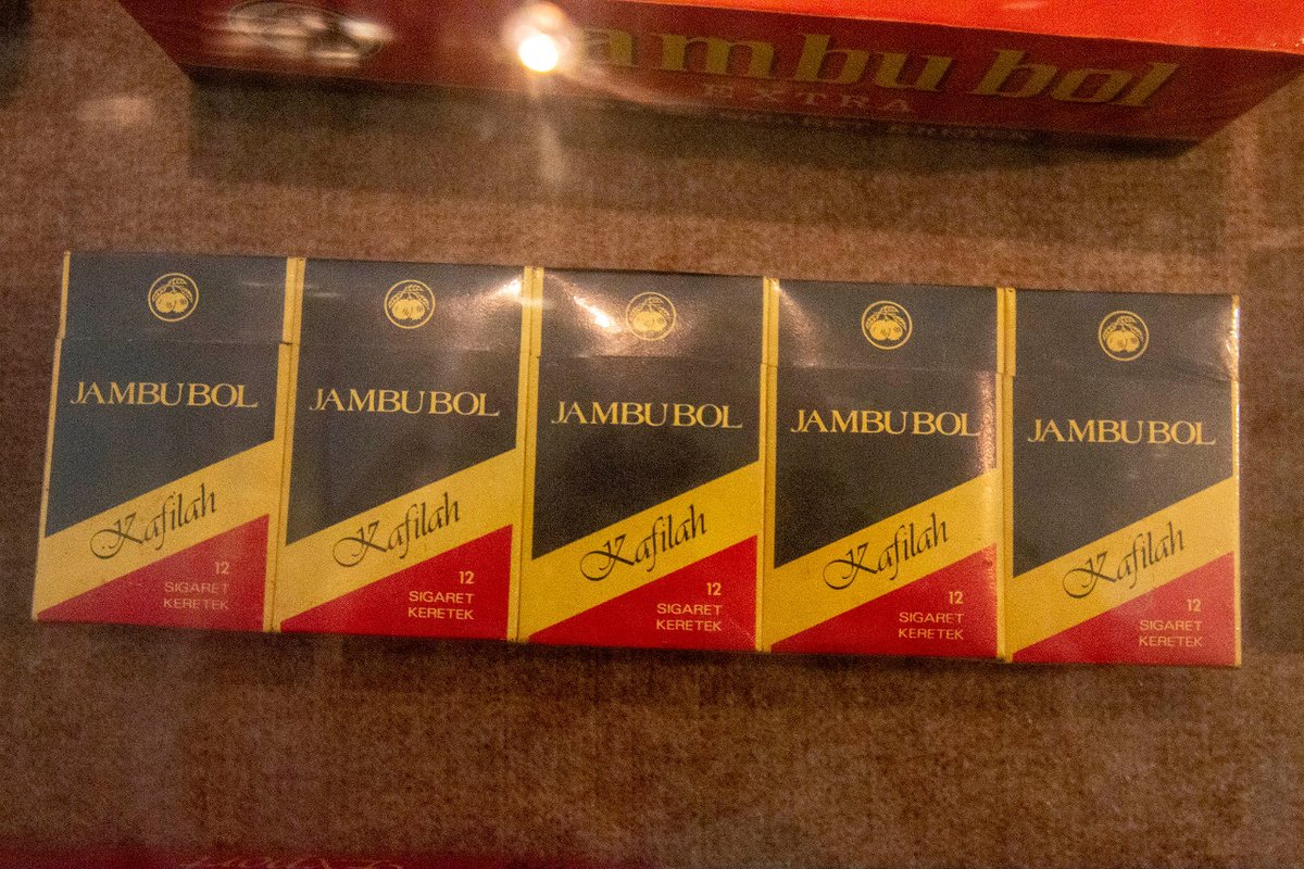 Rokok Indonesia tweet media