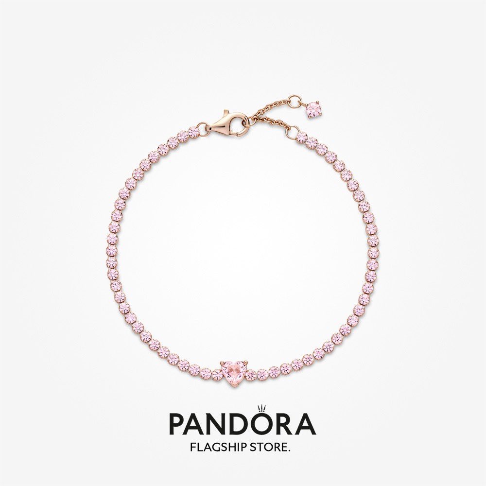 studentlyfee's tweet photo. heart ring + heart bracelet in soft pink ??!!!!!! plssssss nakkkk 😭😭😭 https://t.co/YPNHC4V5gI