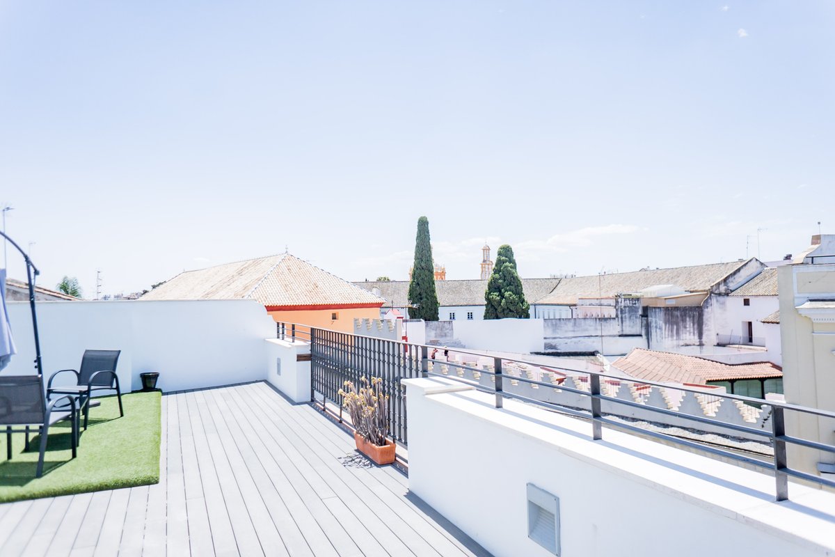 KatalymaB's tweet photo. ¿Quieres disfrutar de una estancia en pleno centro de Sevilla? Reserva uno de nuestros apartamentos y vive de cerca la magia de esta ciudad repleta de historia, cultura y arte. Puedes encontrarnos en la calle Conde de Ibarra 2. https://t.co/gTWyGnOrz7
