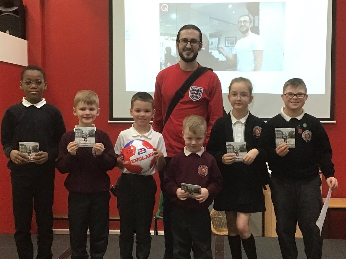 MoorsidePA's tweet photo. The morning we had a visit from local Barber and songwriter George White. George has created an uplifting song to support #TheThreeLions called ‘Up The England’. We loved singing along and and waving our flags to show support @MoorsidePrinci1 @MoorsideMusic #MoorsidePAMusic https://t.co/rkcqgWiWha