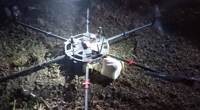 RajivTrendulkar's tweet photo. #Pakistan will never give up its terrorist behavior.
#AlertBSF shoots down a drone that entered Indian territory from #Pakistan along Indo-Pak border. #TwoDronesDowned #AlertMahilaPrahari #AjitDoval #NadavLapid https://t.co/DcV7AQRFI8