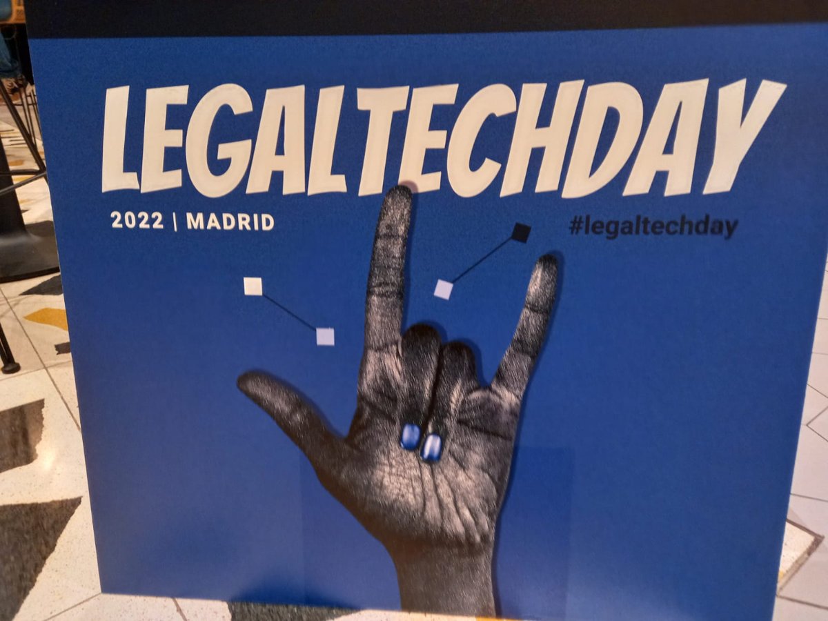 lleidanet's tweet photo. 👩⚖️ Hoy estamos Madrid, en #legaltech un evento donde la tecnología y el derecho buscan cómo fusionarse. Un evento donde los asistentes podrán interactuar con sus dispositivos
💾👩💻 Renovarse o morir decían
#innovacion #legaltechday https://t.co/MpgCyWwqT2