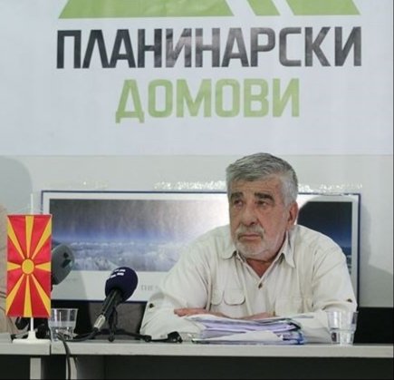 Денес не напушти големиот вљубеник во планините и природата и поранешен Претседател на ФПСМ Проф. Др. Јовица Угриновски ❤ искачувај ги Небесните Височини Професоре 🙏 светол пат...