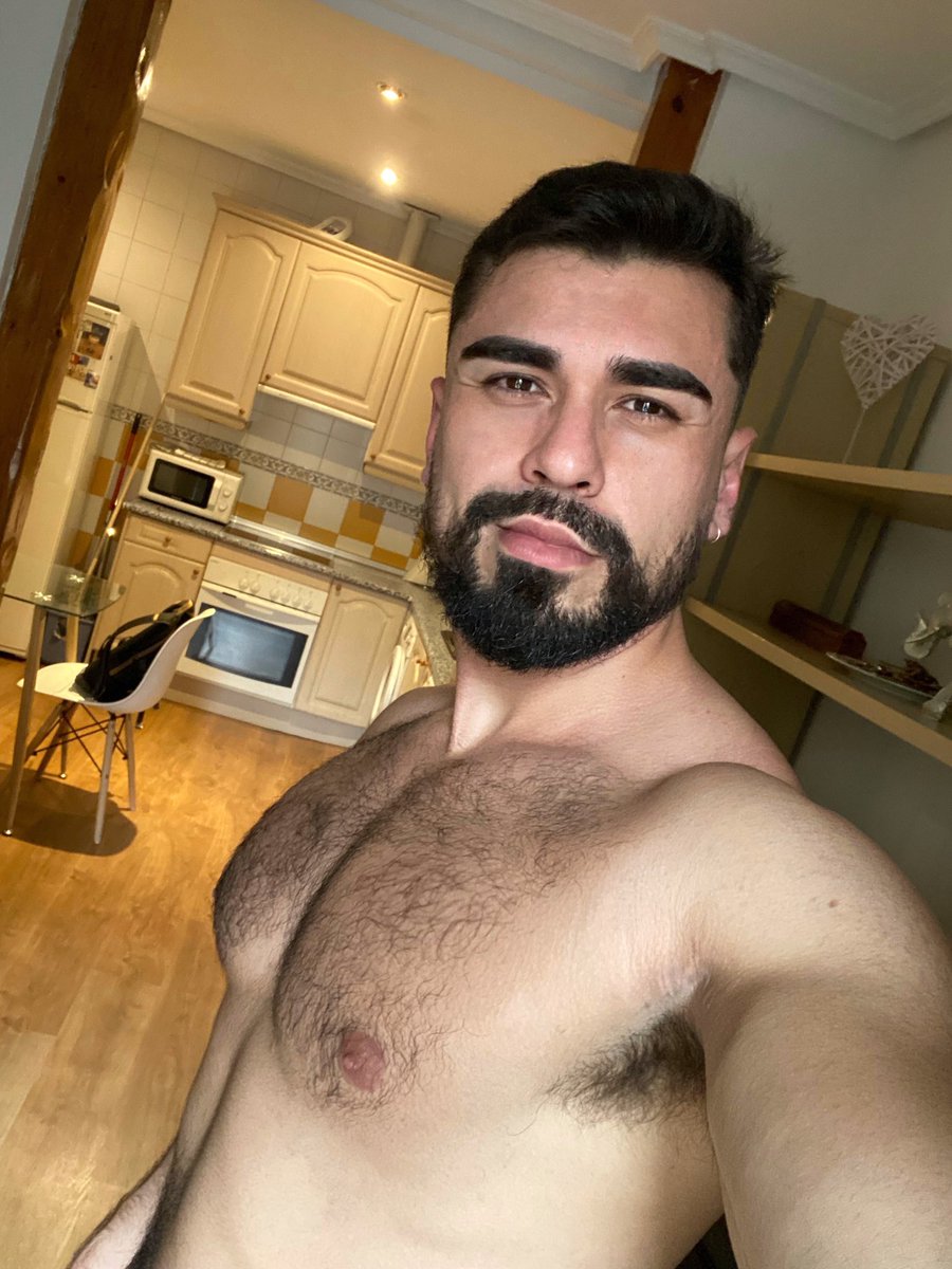 Chestkalvs's tweet photo. @Petros_SP 😏 https://t.co/sUT8Rvc8DJ