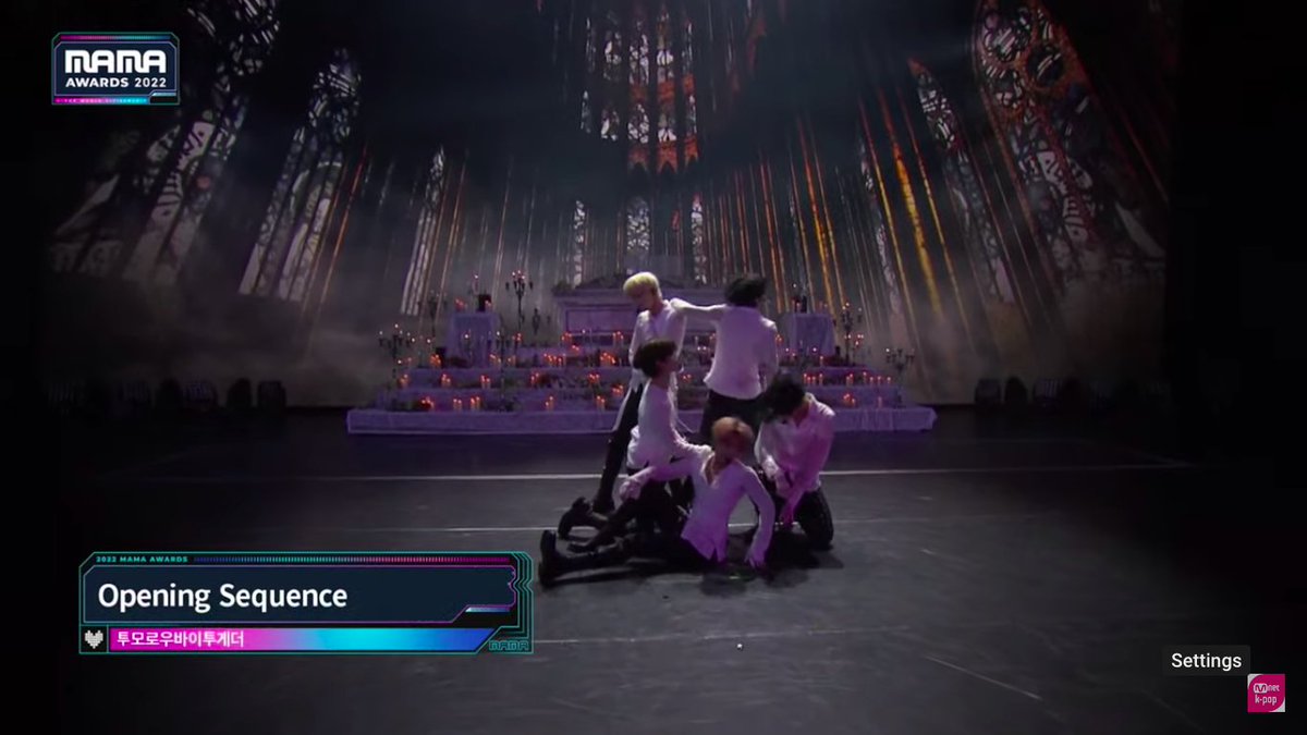 Mikrokosmos_LY's tweet photo. THEY ARE THE MAIN SHOW.
#MAMA2022
#TXTatMAMA2022
#TXTatAMAs https://t.co/paSb6RsCIU