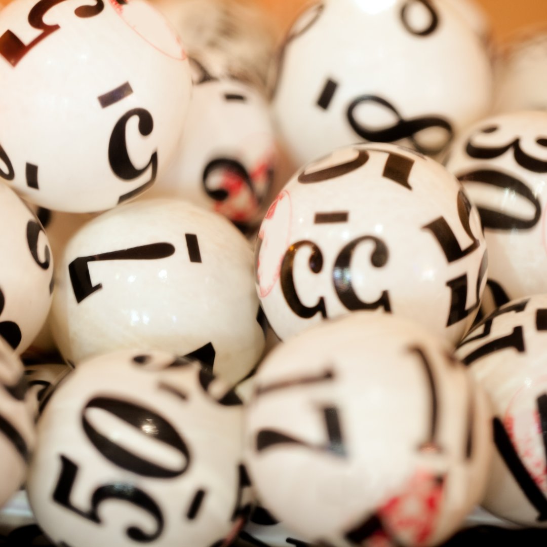 Consigue tu Lotería de Navidad solidaria🎄 para apoyar a las personas con #espinabífida y #hidrocefalia lunes a viernes de 10-14 h y jueves de 16-19 h C/Sorolla 10 (Barcelona)📧 admin@espinabifida.cat📲 640 77 51 82☎️934282180