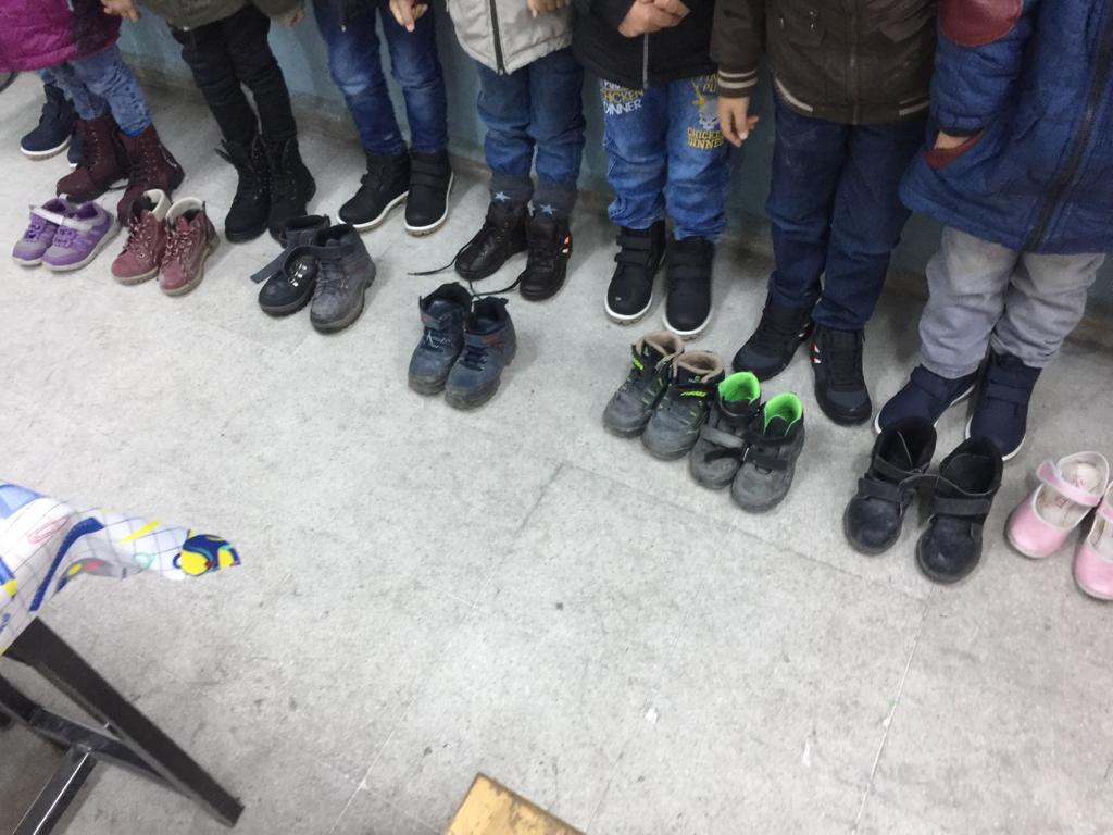 onderseren's tweet photo. Nasıl olsa sana çıkmayacak olan yılbaşı biletini almak yerine, çocuklara mont bot alın piyango onlara çıksın. Geçen seneki bi öneriydi bu sene de yapılabilir https://t.co/tYQfmCTknr