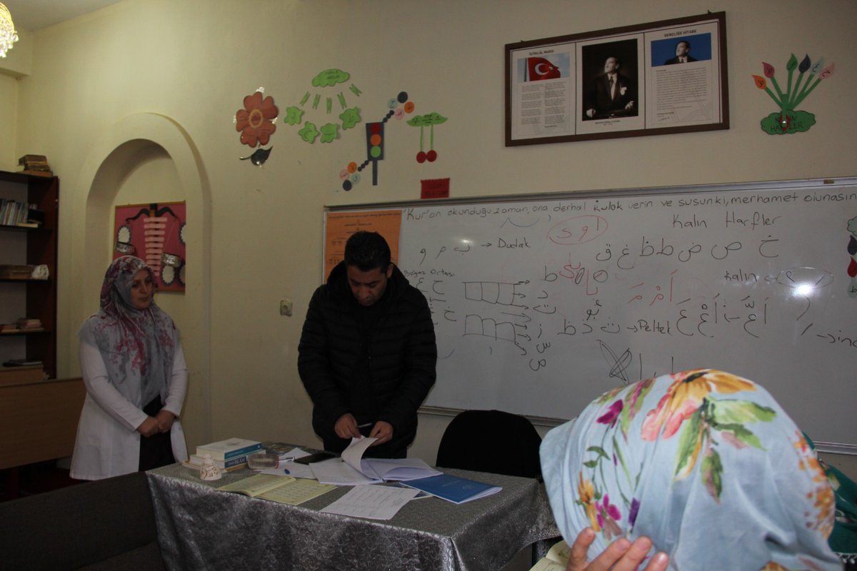 Kurum Müdürümüz Sn. İbrahim ARSLAN;
 Aksu, Aşağı  Katıklı, Dikmen, Bağbaşı, Pehlivanlı ve Kireçli mahallelerinde açılan kurslarımızı ziyâret ederek çalışmalar hakkında bilgi aldı. 
<a href="/fatihbayramia/">Fatih Bayram</a> <a href="/skaygusuz/">Salih Kaygusuz</a> <a href="/MemTortum/">Tortum İlçe MEM</a> <a href="/OrhanOzen_25/">Orhan ÖZEN</a> <a href="/ibrhim_Arslan/">ibrahim Arslan</a> <a href="/hasandizlekerz/">hasan dizlek</a>