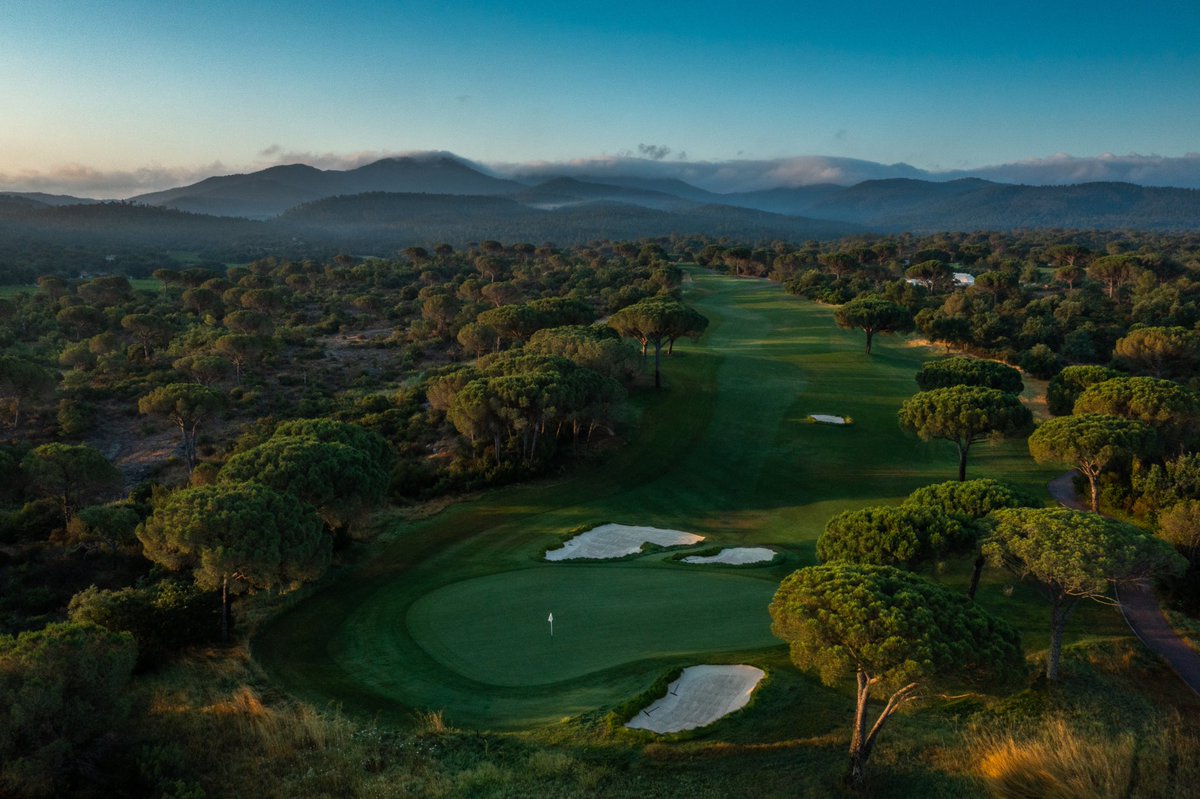 14 fairway and 17 Green , Le Massif Des Maures in the background ⁦<a href="/CyprienComoy/">Cyprien Comoy</a>⁩ ⁦@michael_gorman_⁩ ⁦@TurfgrassC⁩ ⁦<a href="/sbyrne1969/">Stephen Byrne</a>⁩ ⁦<a href="/MJAbbottLtd/">MJ Abbott Ltd</a>⁩ ⁦<a href="/opalrex/">mike heath</a>⁩ ⁦<a href="/EDI__ADI/">#EDI</a>⁩ ⁦<a href="/RTJ2GolfDesign/">RTJ2 Golf Design</a>⁩ #vidauban