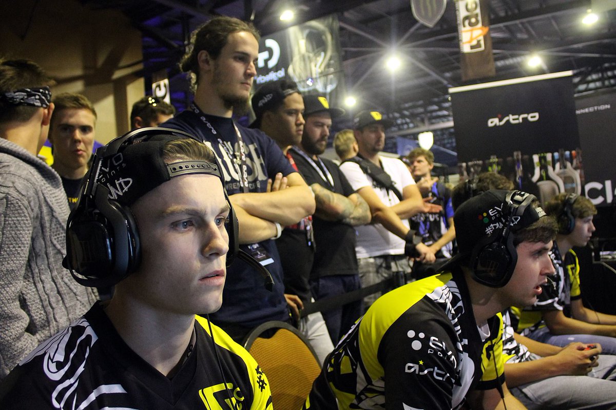 💪 Confirmed for <a href="/rAgeExpo/">rAge Expo</a>...

🍩 Mini-doughnuts!

✅ #C3ZA LAN spectator access and show match area.

📝 Still time to sign up and compete for R40,000 in cash powered by <a href="/PredatorAfrica/">Predator Gaming ZA</a>: acgl.gg/c3za

#CODZA #rAgeExpo2022 #esports #esportsZA #gaming #gamingZA